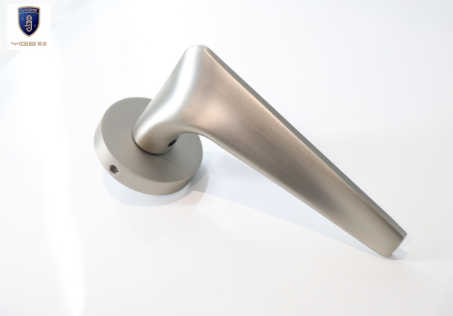Modern Matte Elegant Door handle With Snib